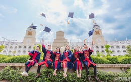 Một trường được ví như "Hogwarts Việt Nam": Kiến trúc đẹp miễn bàn, tuyển sinh viên Y bằng xét điểm Ngữ văn