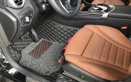 Xử lý khi thảm lót sàn ô tô làm kẹt chân ga