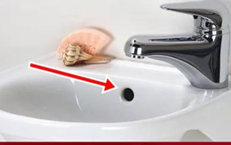 Tại sao ở bồn rửa mặt thường có một lỗ tròn nhỏ?