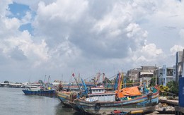 Đang tìm kiếm tàu cá và 14 lao động gặp sự cố trên biển Bình Thuận
