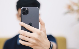 Nguy hiểm khôn lường tới sức khỏe liên quan tới thói quen sử dụng điện thoại của nhiều người