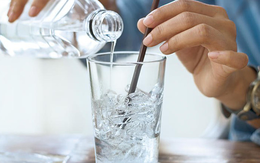 Uống nước lạnh, ăn đồ lạnh dễ mắc ung thư dạ dày?