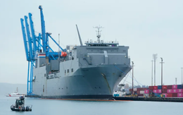 Người biểu tình chặn tàu Mỹ chở vũ khí tới Israel