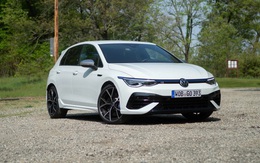 Công ty khởi nghiệp biến xe chạy xăng thành xe điện chỉ trong 8 tiếng