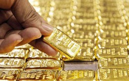 Giá vàng tiếp tục giảm, nhà đầu tư có nên mua vào?