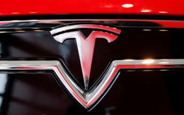 ‘Vận đen’ không hồi kết của Elon Musk: Tesla tiếp tục thu hồi hàng trăm nghìn xe, lỗi chồng lỗi