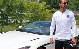 Huyền thoại Man Utd giàu 'nứt đố đổ vách', mua siêu xe không tiếc tiền