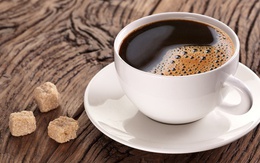 Vì sao người cao huyết áp nên uống 3 ly cà phê mỗi ngày?