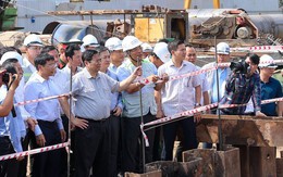 Thủ tướng Phạm Minh Chính kiểm tra dự án cầu Rạch Miễu 2