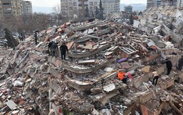 Thảm họa động đất nhìn từ Thổ Nhĩ Kỳ