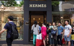 Không ai sướng bằng nhân viên Hermès: Công ty thưởng mạnh 17 tháng lương, người thấp nhất cũng bỏ túi 100 triệu đồng