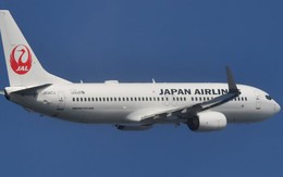 Máy bay Nhật Bản chở 335 khách sắp hạ cánh thì phải quay đầu