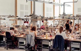 Công ty đáng mơ ước nhất năm gọi tên Hermès: Nhân viên được 'thưởng nóng' 17 tháng lương, bỏ túi ít nhất 100 triệu, không hề hấn bởi làn sóng sa thải trên thế giới