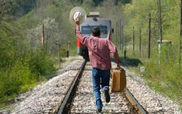 Chuyên gia: Nhiều dòng tiền lớn đang chực chờ vào thị trường Việt Nam, nhà đầu tư có thể bị "bỏ lại phía sau" nếu tiếp tục bi quan