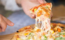 Giá cà chua tăng vọt, pizza tại một quốc gia buộc phải thay đổi công thức, trở thành "pizza trắng"