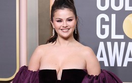 Selena Gomez khóc hết nước mắt khi bị chê béo