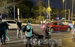 Cảnh sát 141 hóa trang ‘tóm' loạt xe phân khối lớn độ pô gây náo loạn đường phố