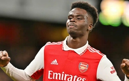 Arsenal nên ký hợp đồng 10 năm với Bukayo Saka