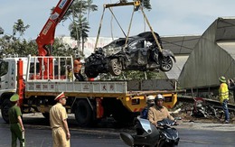 Clip TNGT: Toàn cảnh vụ xe tải đổ đèo đâm nát Toyota Corolla Cross