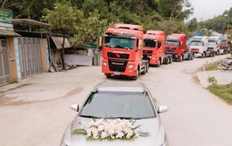 Chú rể Hà Tĩnh 'chơi lớn' rước dâu bằng 20 xe container