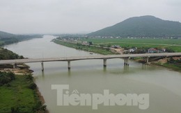 Cận cảnh cầu cao tốc Bắc - Nam có làn xe hỗn hợp vượt sông Mã