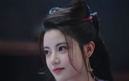 Nhan sắc 'tiểu hồ ly' sinh năm 2000 đánh bại nữ chính Bạch Lộc