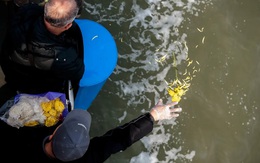 Trung Quốc khuyến khích hải táng khi các nghĩa trang quá tải
