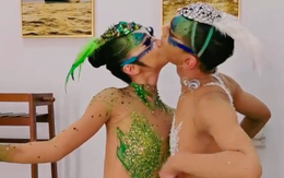 Chim công làng múa Dương Lệ Bình bị chỉ trích vì điệu nhảy gợi dục