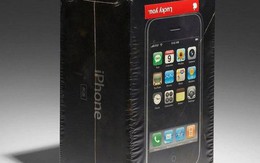 Một chiếc iPhone "cổ lỗ sĩ" vừa được bán gần 1 tỷ đồng - số tiền đủ để mua đứt 25 chiếc iPhone 14 Pro Max bản xịn nhất!