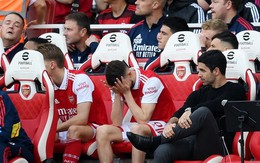 Arteta xin lỗi vì Arsenal “sụp đổ” không thể chấp nhận
