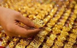 Nhà đầu tư vẫn lạc quan về vàng trong khi giới chuyên gia không cho thấy bức tranh rõ ràng nào