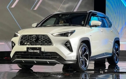 Ra mắt Toyota Yaris Cross 2023: Giá quy đổi từ hơn 550 triệu đồng, về Việt Nam sẽ làm khó Seltos, Creta