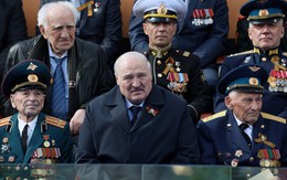Belarus công bố ảnh đáp trả tin đồn về sức khỏe Tổng thống Lukashenko