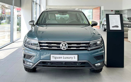 VW Tiguan Allspace liên tục xả hàng, giảm giá kỷ lục hơn 300 triệu đồng: Full option chỉ hơn 1,6 tỷ, ngang Sorento