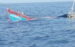 Tàu cá Quảng Nam bị tàu sắt tông chìm trên biển