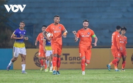HLV Phan Thanh Hùng: “Đà Nẵng quá may mắn mới hòa được Hà Nội FC”