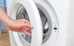 Có nên đóng nắp máy giặt sau khi sử dụng xong?