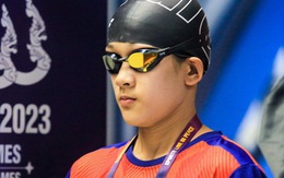 Thần đồng bơi lội 14 tuổi Nguyễn Thúy Hiền “hái vàng” sau SEA Games 32