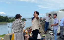 Sức khỏe các nạn nhân vụ xe khách đâm xe rước dâu trên cao tốc ra sao?