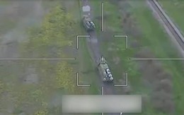 UAV Nga 'bầy đàn' tập kích trận địa S-300 Ukraine