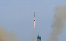 Tàu vũ trụ Thần Châu 16 đáp trạm Thiên Cung, phá kỷ lục số người trên quỹ đạo Trái đất