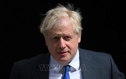 Cựu Thủ tướng Anh Boris Johnson từ bỏ tư cách nghị sĩ