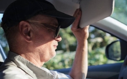 Những cách khắc phục tình trạng chói mắt khi lái xe