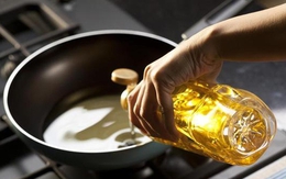WHO kêu gọi tránh xa 3 loại dầu ăn này nếu muốn bảo vệ gan