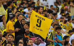 Biển người đến dự lễ ra mắt của Benzema tại Saudi Arabia