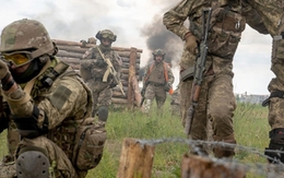 Nhà báo Mỹ nói truyền thông phương Tây ngừng viết về cuộc phản công của Ukraine
