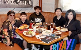 Sao Việt 15/7: Vợ cũ Bằng Kiều thân thiết bên mẹ chồng, Nhã Phương khoe bụng bầu lần 2