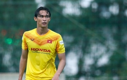 Cựu tuyển thủ U23 Việt Nam tố CLB nợ tiền 'lót tay'