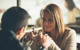 Dùng tiền của chồng đại gia để bao 'phi công trẻ', quý bà chẳng thể ngờ có ngày tay trắng ra đường