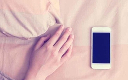 Những tác hại của việc để điện thoại bên cạnh khi ngủ
